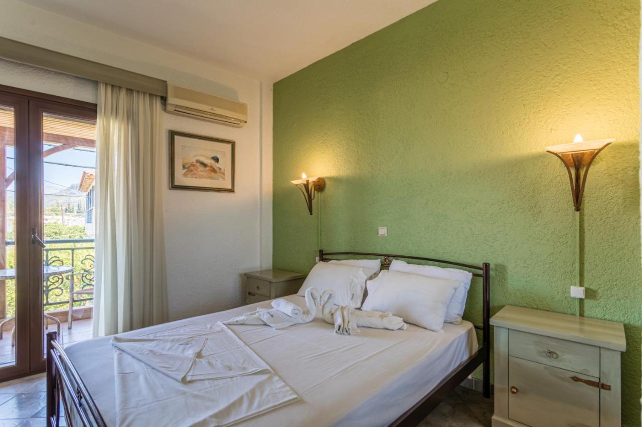 Niriides Apartments Stoupa Exterior photo