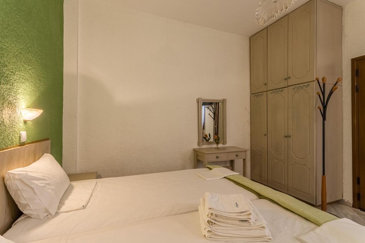 Niriides Apartments Stoupa Exterior photo