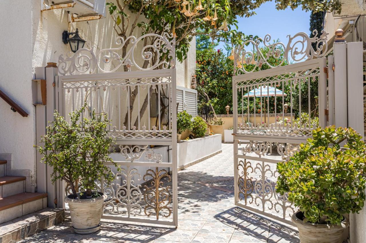 Niriides Apartments Stoupa Exterior photo